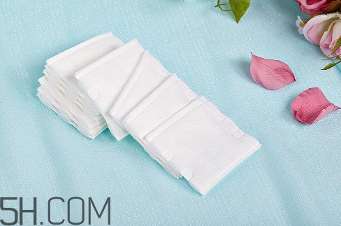 干性肌膚不適用哪些卸妝？卸妝一定要用卸妝棉嗎？