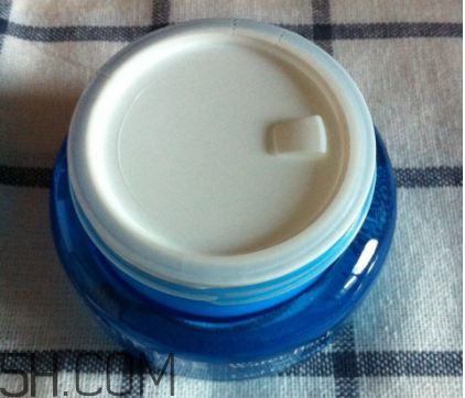 蘭芝新水酷面霜適合什么季節(jié)？什么膚質？