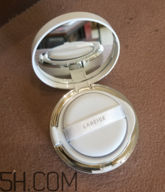 蘭芝啞光氣墊霜哪個色號適合黃皮？使用心得