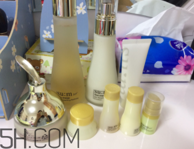 SUM37時光肌底套盒有什么？適合什么膚質(zhì)？