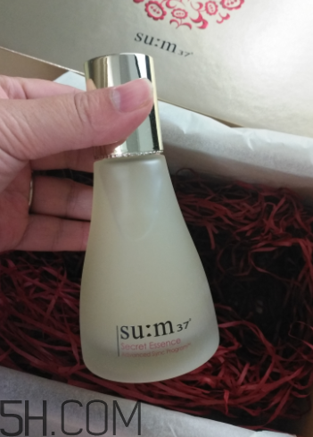 SUM37呼吸魔法精華是乳液嗎？用在哪一步？