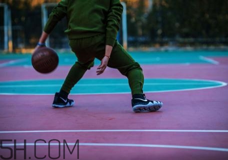 nike kyrie 4實戰(zhàn)效果怎么樣？耐克歐文4代測評