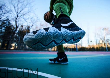 nike kyrie 4實戰(zhàn)效果怎么樣？耐克歐文4代測評