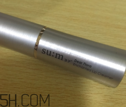 sum37悅色口紅沾杯嗎？持妝效果怎么樣？