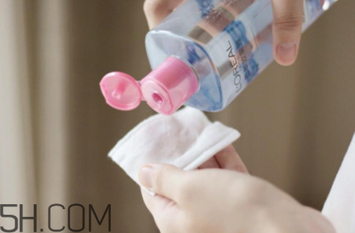 卸妝水對皮膚有傷害嗎？歐萊雅三合一卸妝水使用測評