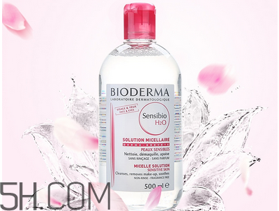 貝德瑪卸妝水和dhc卸妝油哪個卸妝好？洗面奶卸妝有什么壞處？