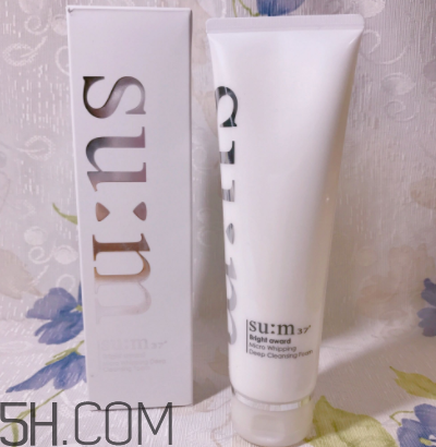 sum37泡沫潔面膏洗后緊繃嗎？干皮能用嗎？