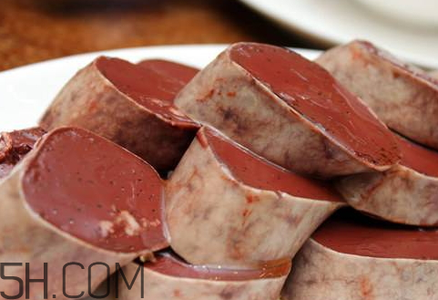 灌血腸一斤血對多少水 灌血腸水和血比例 灌血腸一斤血對多少水 灌血腸水和血比例