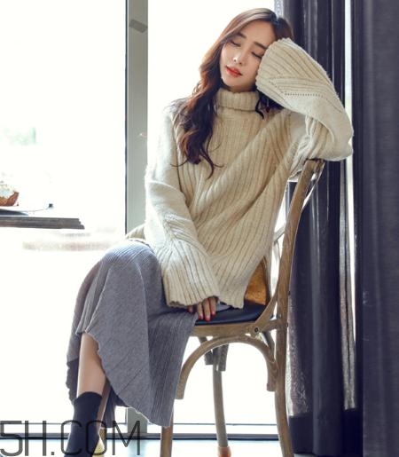 杏色和駝色哪個(gè)顯白？杏色和駝色哪個(gè)好看？