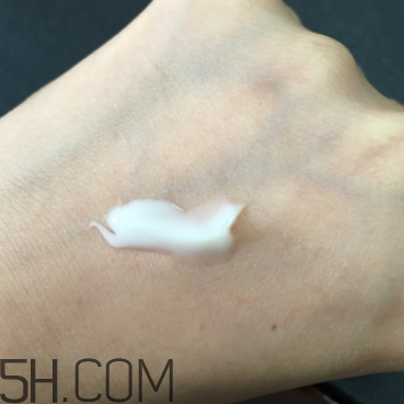 su:m37度呼吸面霜什么功效？適合什么年齡？