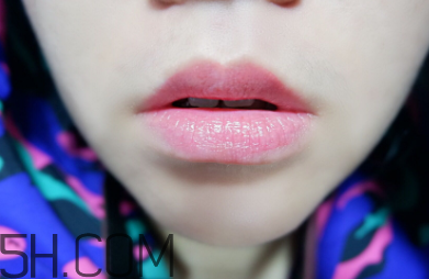 sum37呼吸唇釉是什么香味？香味好聞嗎？