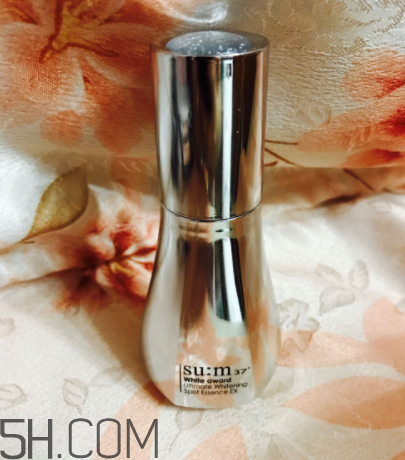 sum37淡斑小手電是什么？用在哪一步？