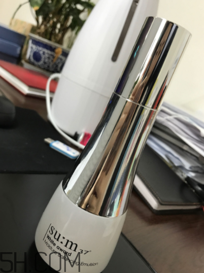 sum37度呼吸保濕乳油不油？適合什么膚質(zhì)？