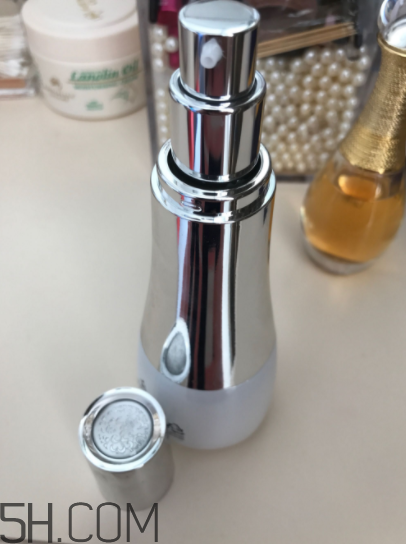 sum37度呼吸保濕乳油不油？適合什么膚質(zhì)？