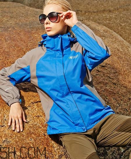 沖鋒衣三合一是什么意思？沖鋒衣二合一和三合一的區(qū)別