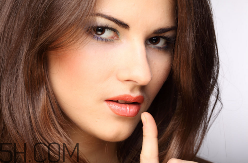 只涂了隔離霜需要卸妝嗎？化妝棉可以卸妝嗎？