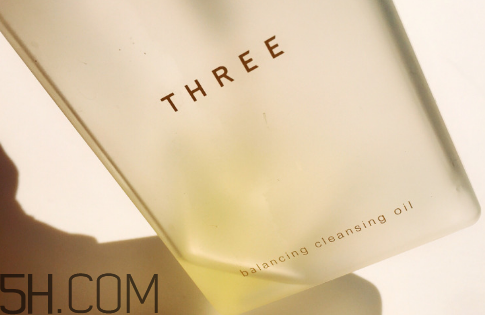 three卸妝油和fancl誰(shuí)好用？只涂防曬霜用什么卸妝好？