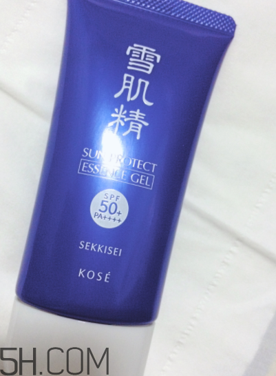 雪肌精防曬啫喱是化學(xué)防曬嗎？有刺激嗎？