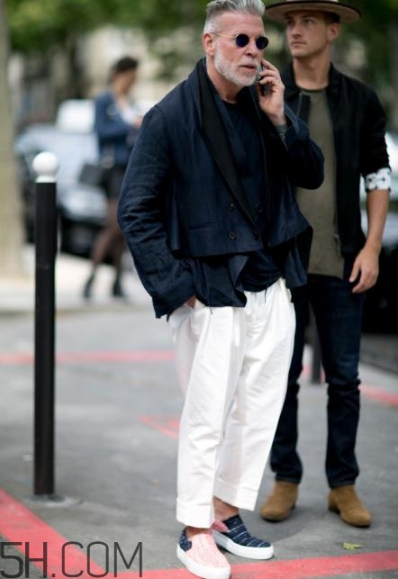 男士九分褲配什么鞋子好看？男士九分褲搭配鞋子圖片