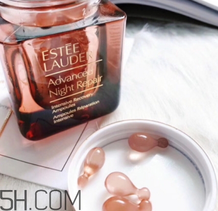 雅頓膠囊和小棕瓶膠囊哪個(gè)好？雅頓金膠和小棕瓶對(duì)比