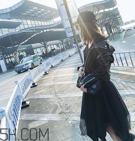 綿羊皮皮衣皺了怎么辦？綿羊皮皮衣可以熨燙嗎？