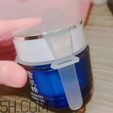 雪肌精菁華凝霜什么成分？有什么功效？