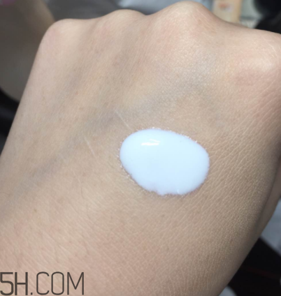 雪肌精美白防曬乳防曬效果怎么樣？防水嗎？