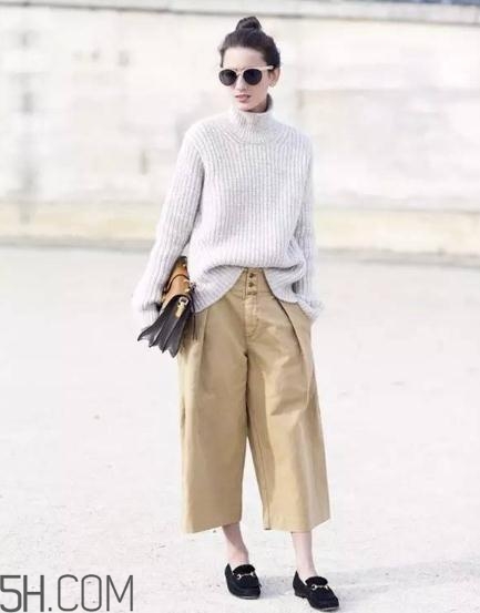 闊腿褲配平底鞋好看嗎？闊腿褲配什么平底鞋？