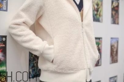 搖粒絨是什么面料？搖粒絨是聚酯纖維嗎？