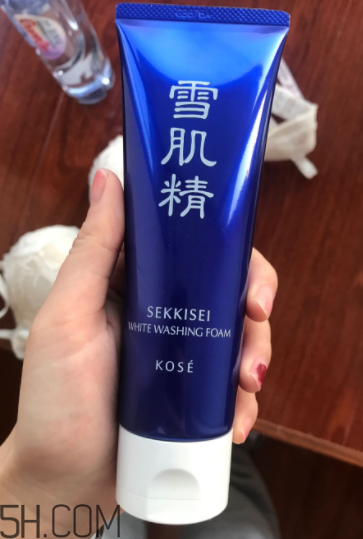 雪肌精洗面奶哪款適合敏感皮？哪款適合干皮？