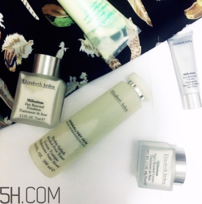 雅頓銀級(jí)系列適合年齡 雅頓銀級(jí)系列適合什么膚質(zhì) 雅頓銀級(jí)系列適合年齡 雅頓銀級(jí)系列適合什么膚質(zhì)