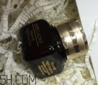 雅詩蘭黛小棕瓶眼霜每次用多少毫升？每次用量多少？