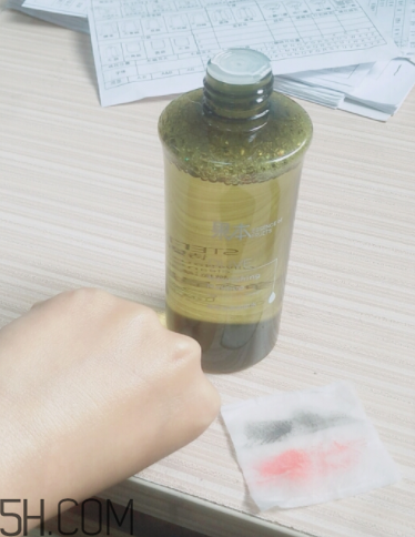 詩婷露雅橄欖卸妝水能卸眼妝嗎？有刺激嗎？