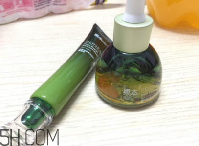 詩婷露雅鱷梨眼部套裝適合什么年紀？什么膚質(zhì)？