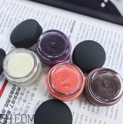 2018年唇部磨砂膏哪個(gè)牌子好？2018唇部磨砂膏推薦