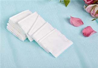 用卸妝棉洗臉好嗎？卸妝棉可以敷臉嗎？