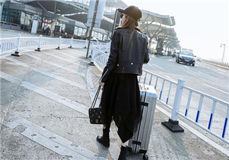 綿羊皮皮衣皺了怎么辦？綿羊皮皮衣可以熨燙嗎？