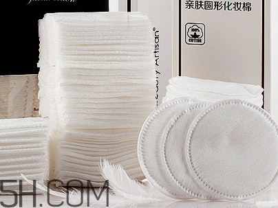 化妝棉卸妝時(shí)候要打濕嗎？使用化妝棉卸妝要注意什么？