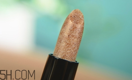 2018年唇部磨砂膏哪個(gè)牌子好？2018唇部磨砂膏推薦