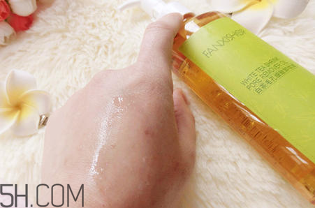 凡茜卸妝油和dhc哪個好用？日本fancl納米卸妝油好用嗎？