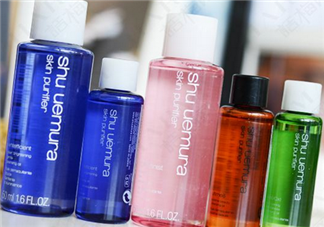 fancl卸妝油和植村秀卸妝油哪個(gè)好用？卸妝油可以卸指甲油嗎？