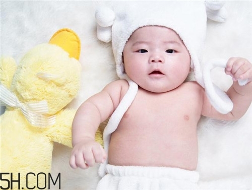怎么判斷新生兒黃疸狀況？怎么才能讓寶寶喜歡喝水？