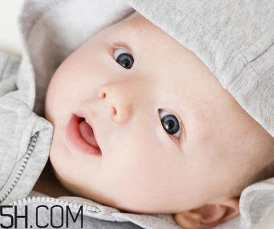 怎么判斷新生兒黃疸狀況？怎么才能讓寶寶喜歡喝水？