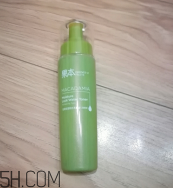 詩婷露雅堅(jiān)果爽膚水什么功效？有幾種類型？