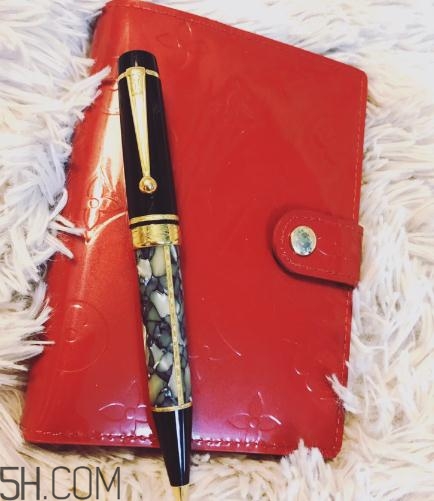 萬寶龍是哪個國家的品牌？萬寶龍是奢侈品嗎？