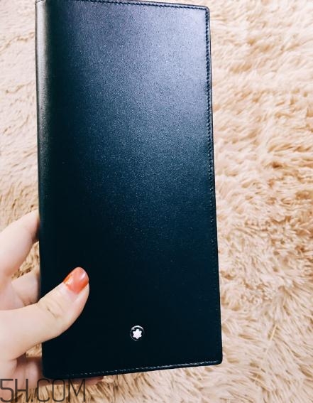 萬寶龍錢包編號(hào)在哪里？萬寶龍錢包真假查詢