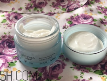 詩(shī)婷露雅山茶活水系列適合膚質(zhì)_適合年齡 詩(shī)婷露雅山茶活水系列適合膚質(zhì)_適合年齡