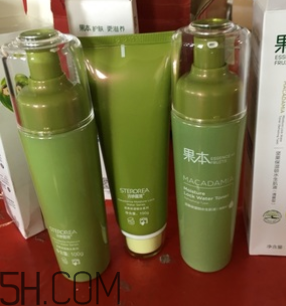 詩(shī)婷露雅堅(jiān)果補(bǔ)水三件套油不油？秋冬適合用嗎？