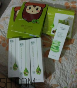 詩(shī)婷露雅堅(jiān)果保濕護(hù)膚品套裝使用心得_產(chǎn)品評(píng)測(cè) 詩(shī)婷露雅堅(jiān)果保濕護(hù)膚品套裝使用心得_產(chǎn)品評(píng)測(cè)