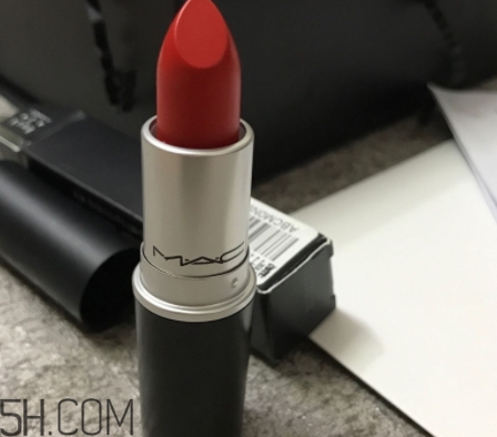 mac和紀梵?？诩t哪個好？mac魅可和紀梵?？诩t哪個貴？